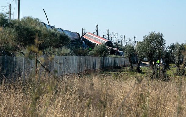 В Испании столкнулись скоростные поезда: десятки 46 погибших