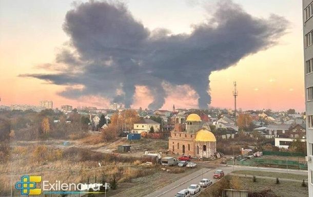 В России горит крупный НПЗ после атаки дронов