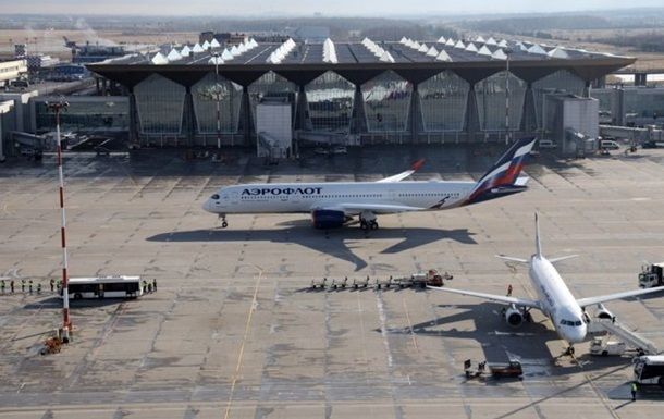 В Москве ограничили работу всех четырех аэропортов