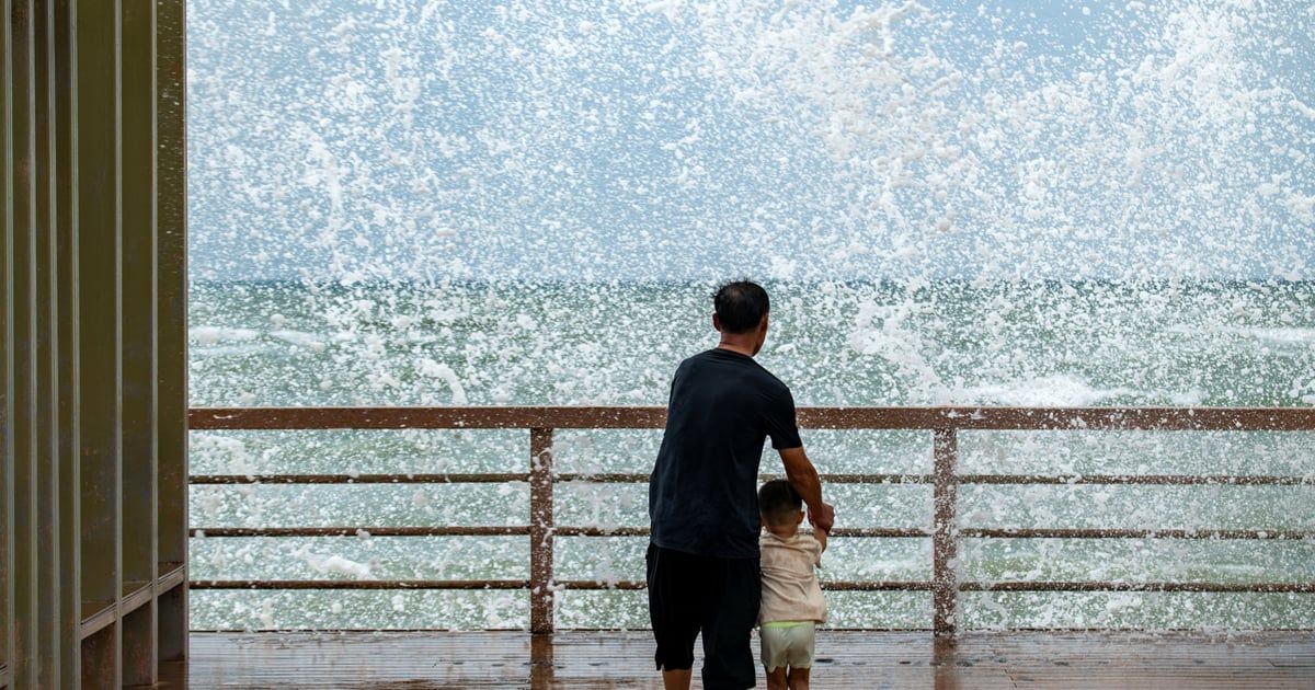 Tropska oluja Majsak pogodila kinesko ostrvo Hajnan, obustavljeni letovi i trajektni saobr