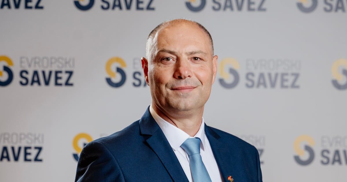Ljumović: Odluka da se promijeni ime Narodne biblioteke „Radosav Ljumović“ očajnički je tr