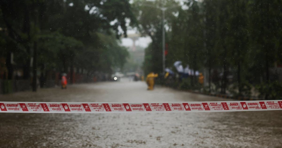 Petoro male djece i žena poginuli u Bombaju nakon što su obilne kiše izazvale haos i porem