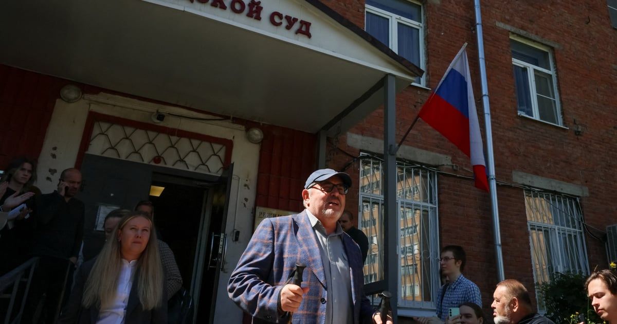 Ruski antiratni političar odustao od kandidature za parlament zbog pravnih prepreka