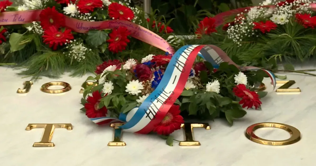 Odsekao glavu Titovom spomeniku i vozio je u gepeku, sada mu prijeti pet godina zatvora