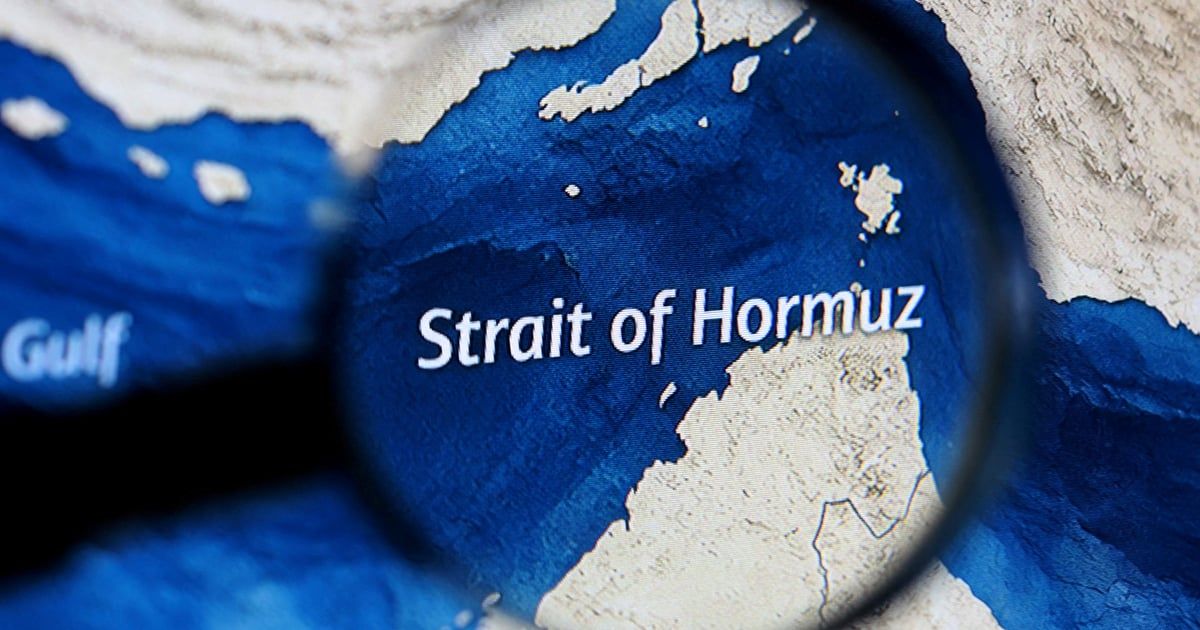 Iran tvrdi da kontroliše Hormuški moreuz, javlja agencija Fars