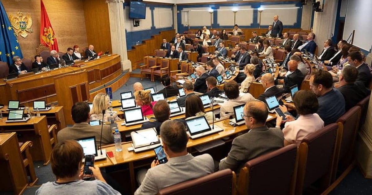 Sutra dvije vanredne sjednice, na dnevnom redu ustavne promjene i zakoni o tužilaštvu