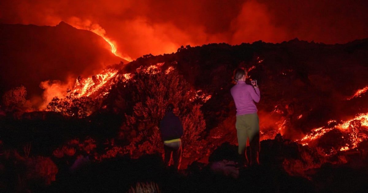 Erupcija Etne peti dan ometa avio-saobraćaj, zatvoren aerodrom u Kataniji