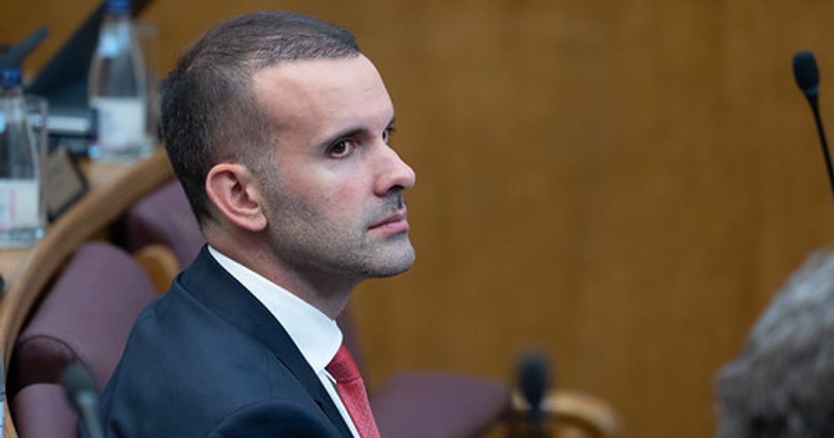 Spajić se oglasio nakon tvrdnji Kneževića Tužno je gledati čovjeka