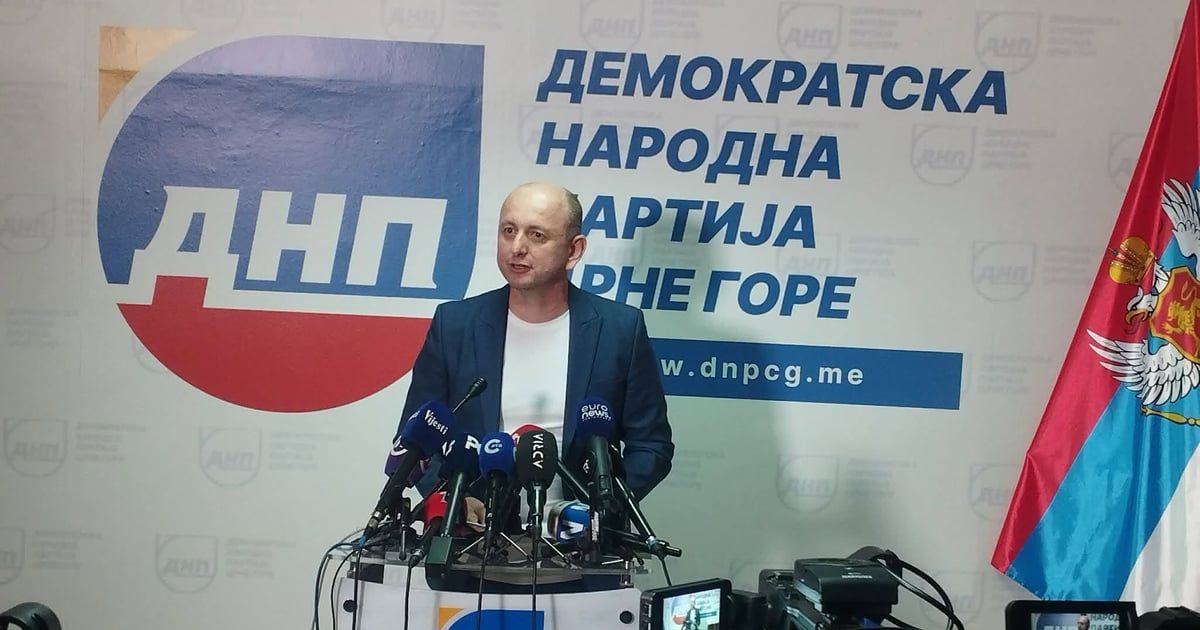 Knežević: Crna Gora ima premijera koji je pripadnik Vojske Srbije, a istovremeno je članic