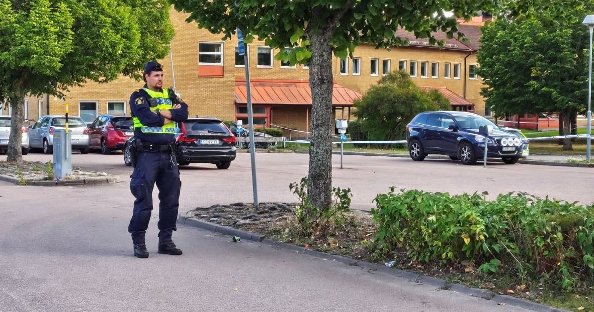 Više osoba ranjeno u napadu mačem u srednjoj školi u Švedskoj