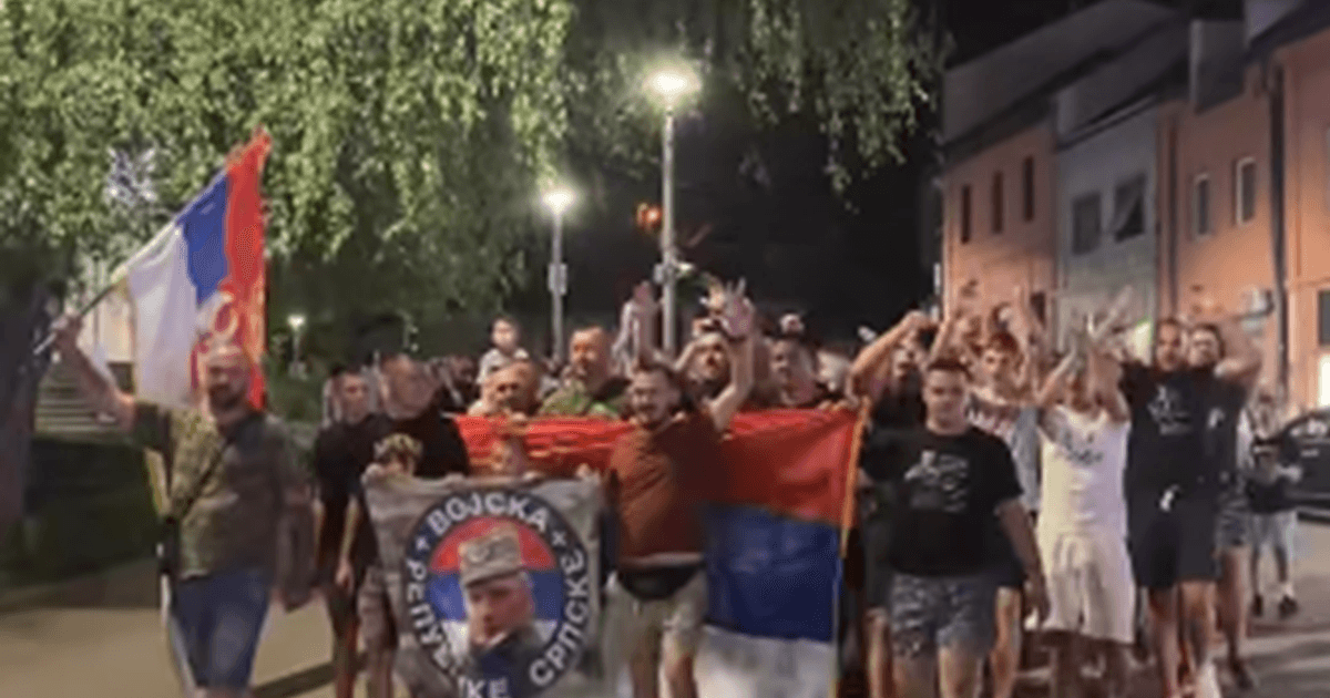 Skandalozne scene u RS: Stotine ljudi slavile Ratka Mladića