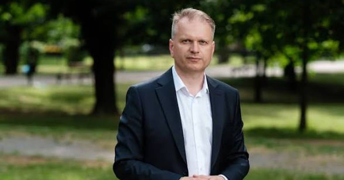 Perić: U njihovoj predstavi demokratije, čuti građane je prekršaj