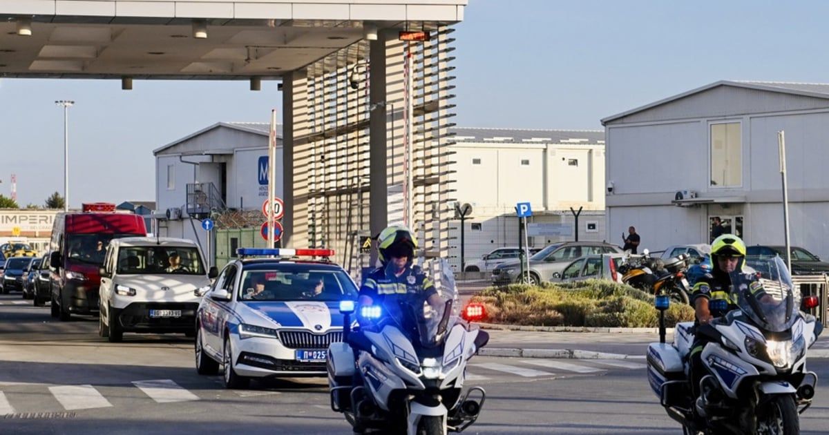 Tijelo ratnog zločinca Mladića dopremljeno u Beograd; u pratnji i srpski ministar pravde,