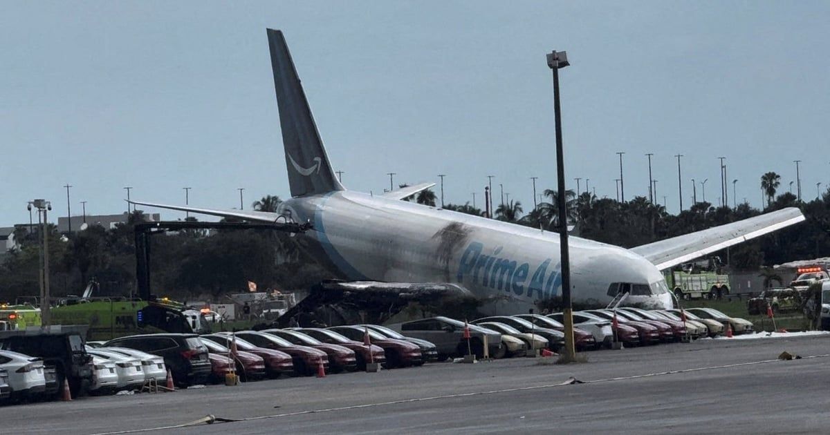 Najmanje pet osoba poginulo u padu teretnog aviona Amazon Prime Air u Majamiju