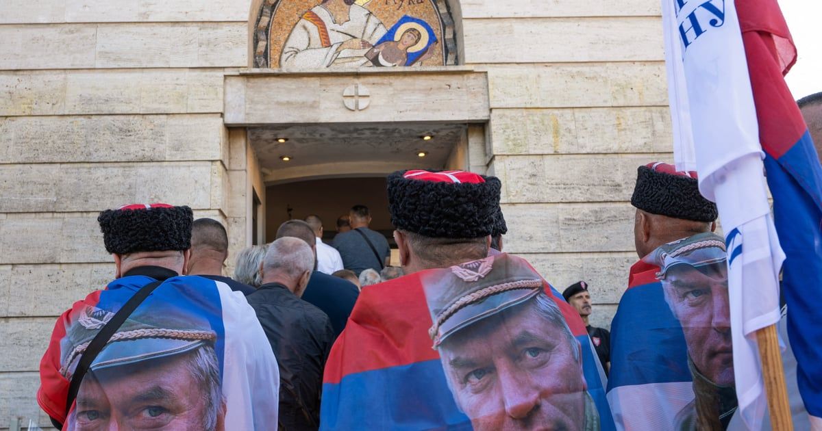 Hiljade ljudi u Beogradu na Mladićevoj sahrani, svjetski mediji pišu - „Kasapin iz Bosne“