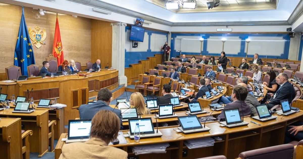Poslanici danas o promjeni Ustava