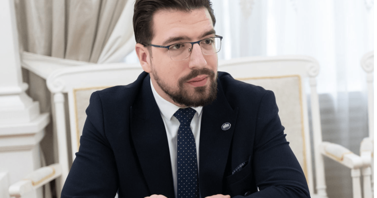 Miličić: Mandić nije planirao nikakav put u Brisel, fokusiran je na ustavne reforme i evro