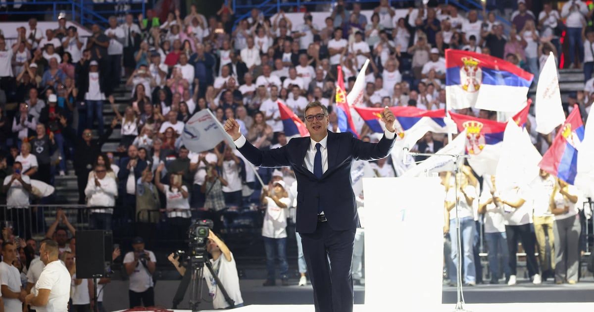 Vučić se ponovo obrušio na Hrvatsku, pomenuo i Mila Đukanovića