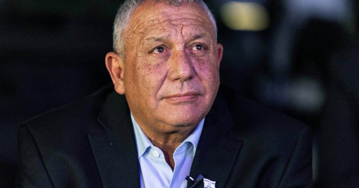 Ajzenkot nudi oštru alternativu Netanijahuu za premijera