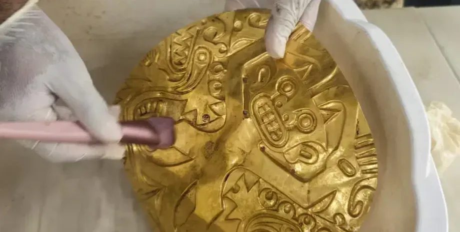 В Панаме раскопали гробницу таинственного правителя, наполненную золотыми артефактами